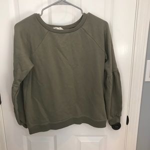 Neumann Marcus sweatshirt with puff sleeves